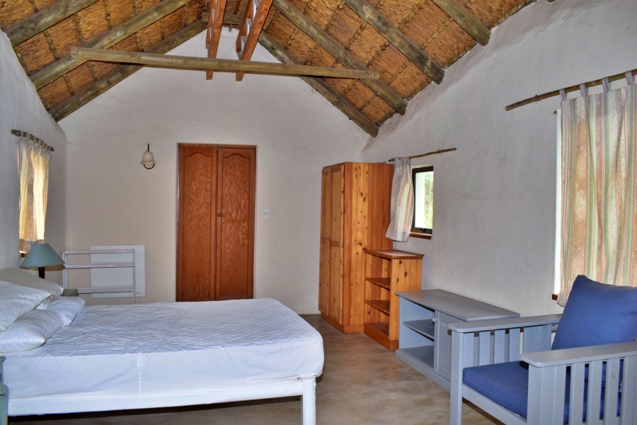 6 Bedroom Property for Sale in Suiderstrand Western Cape